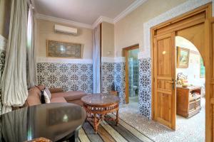 Area soggiorno di Riad Inaka