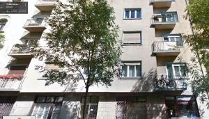 Budova, v ktorej sa apartmán nachádza
