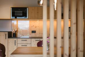 A kitchen or kitchenette at Birkenhof