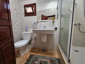 Ένα μπάνιο στο Riad Dar Rita
