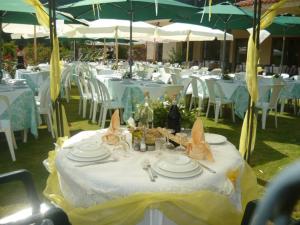 En restaurant eller et andet spisested på Ostello Su Mannau