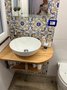 B&B Santorini的一间浴室