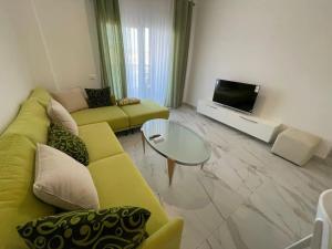 Gallery image of Beachside Charm Apartment in Golem +9 photos