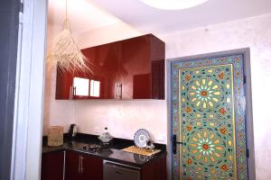 Η κουζίνα ή μικρή κουζίνα στο La Maison Bèrbere