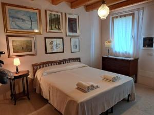 Postel nebo postele na pokoji v ubytování B&B La Valle dell'Albero