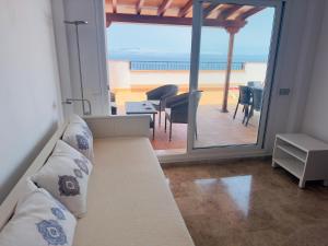 Posezení v ubytování Casa Heidi - Pool - Sunsets - Ocean, Cliffs view - garage - AC