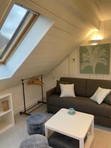 Gallery image of La Baie des Voiles 2 chambres 4 à 6 personnes au bord du lac plage privée in Duingt