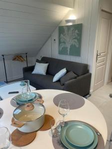 Gallery image of La Baie des Voiles 2 chambres 4 à 6 personnes au bord du lac plage privée in Duingt