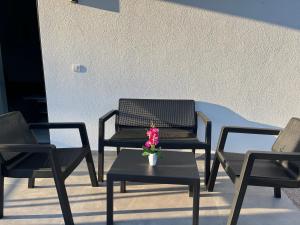 A seating area at Apartments MASIMO