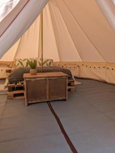 Nolton Coast Bell Tents的休息区