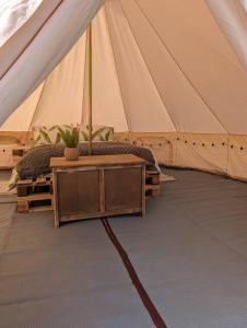 Nolton Coast Bell Tents的休息区