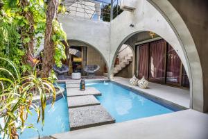 Bazén v ubytování Ayurwellness Resort Okinawa nebo v jeho okolí