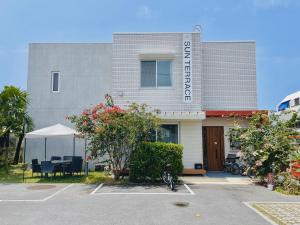 Το κτήριο όπου στεγάζεται  το hostel