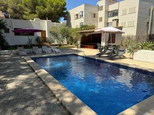 Bazén v ubytovaní Gemütliches Ferienhaus am Club Nautico, Santa Ponça alebo v jeho blízkosti