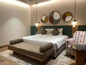 Postel nebo postele na pokoji v ubytování Regency Tuticorin by GRT Hotels