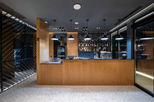 Fotografie z fotogalerie ubytování Gest Hotel v destinaci Radhimë + 37 fotografií