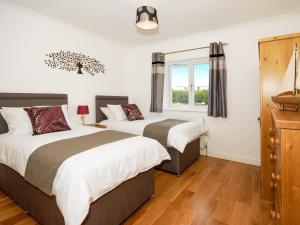 Fotografie z fotogalerie ubytování Woodpecker-Qc1186 v destinaci Milford Haven