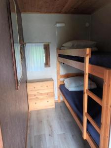 Postel nebo postele na pokoji v ubytování Torne Camping - Kano & Fiskecamp + 37 fotografií