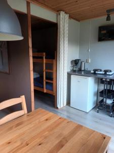Kuchyň nebo kuchyňský kout v ubytování Torne Camping - Kano & Fiskecamp