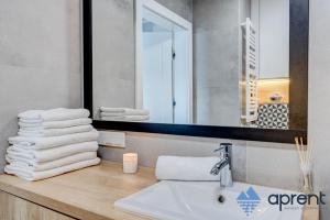 Ένα μπάνιο στο Apartament PASJA Gardenia Seaside - Aprent