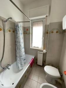 A bathroom at Mareverde