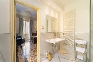 Koupelna v ubytování Palazzo Egnazia Fasano + 25 fotografií