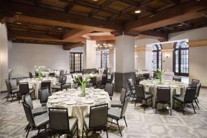 Restaurace v ubytování DoubleTree by Hilton Austin