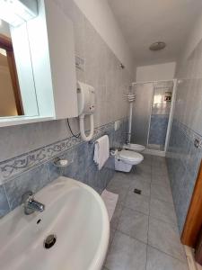 Koupelna v ubytování Hotel Nettuno