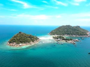 an island in the middle of the ocean at Dusit Buncha Koh Tao by Riya Group in Ko Tao
