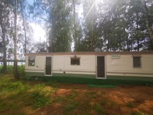 Fotografie z fotogalerie ubytování Raj nad wodą linia brzegowa, Deska SUP, grill altana hamaki ognisko BRZÓZKI 2, miejsce dla max 6 osób i dwójki dzieci, jedna sypialnia z małymi łóżkami v destinaci Barkowice