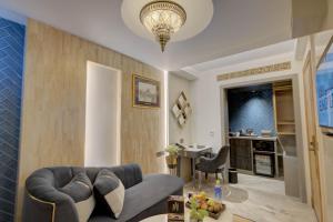 Posezení v ubytování EMPIRE PLATINUM SUITES,New Delhi
