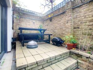 Φωτογραφία από το άλμπουμ του 3 Bed House in central Richmond with driveway parking σε Richmond