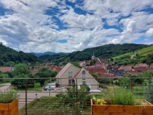 Pogled na planinu ili pogled na planinu iz apartmana