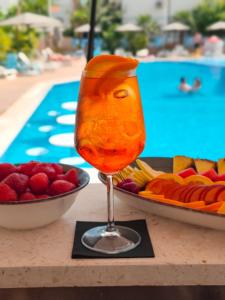 Basen w obiekcie Hotel Lakaj lub w pobliżu