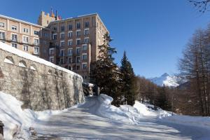 Hotel Castell durante l'inverno