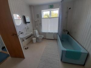 Koupelna v ubytování Frägsta Hälsingegård B&B