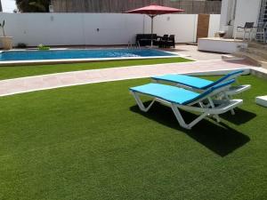 Πισίνα στο ή κοντά στο Villa Adel