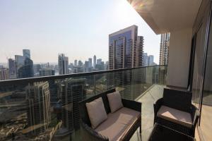 Balkón nebo terasa v ubytování Chic 2BR APT at Act One Act Two Near Burj Khalifa 3504