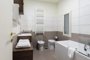 Ένα μπάνιο στο Private Suite Intermezzo +12 φωτογραφίες