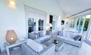 Χώρος καθιστικού στο Villa Barbadine - Location Villa Guadeloupe Saint François