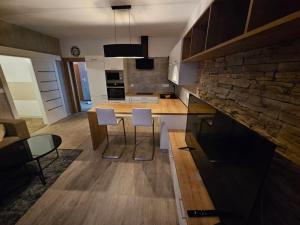 Kuhinja oz. manjša kuhinja v nastanitvi Apartmán Rataj