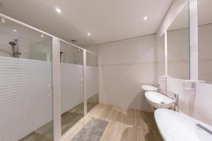 Koupelna v ubytování Premium Hostel Kobarid + 37 fotografií