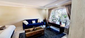 Waterfall City Guest Lodge的休息区