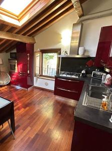 Una cocina o cocineta en Country House B&B Casa Bassa 2