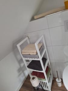 Ein Badezimmer in der Unterkunft Logger