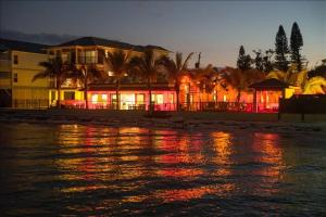 Tầm nhìn suối chảy gần resort