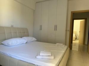 Gallery image of Xhulio Apartments in Sarandë