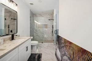 O baie la Centrally Located Home in Atlanta-10 Mins from GA Aquarium, Mercedes Benz Stadium, & Much More
