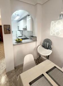 Kuchyň nebo kuchyňský kout v ubytování De Bajo De La Palma - Playa Flamenca, Orihuela Costa, La Zenia