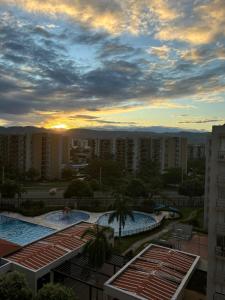 Bazén v ubytování Apartamento de descanso Peñalisa Ricaurte nebo v jeho okolí